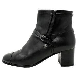Chanel Black Leather Cap Toe Silver Buckle Ankle Boots 38.5